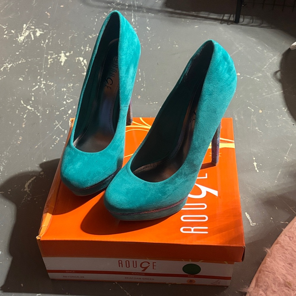 Rouge Helium Vibrant Teal Heels